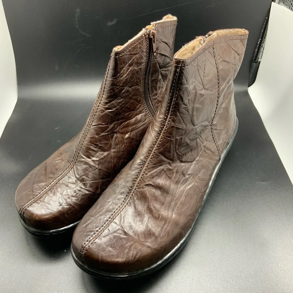 Klogs - Picture 3 of 6